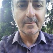 Profesor titulado en especialidad de frances, con CAP y master en literatura comparada. Clases de frances o materias afines.